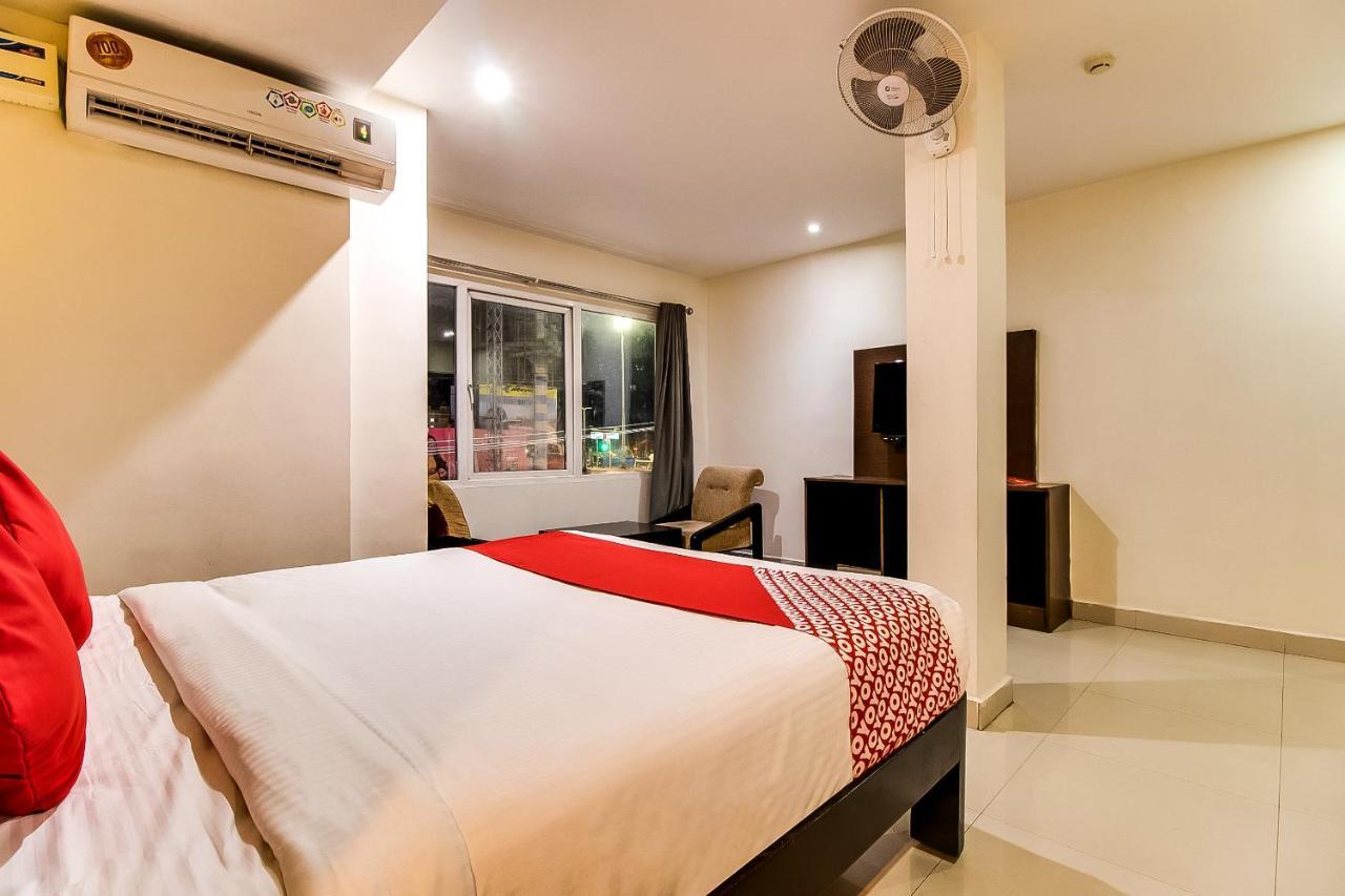 Oyo Flagship 9115 Hotel Udayee International Tirupati Exteriér fotografie