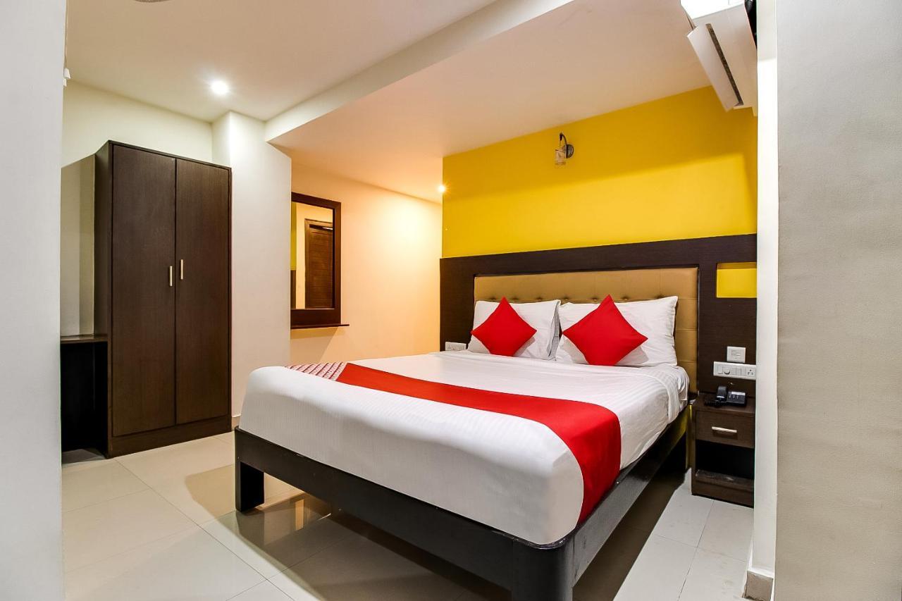 Oyo Flagship 9115 Hotel Udayee International Tirupati Exteriér fotografie